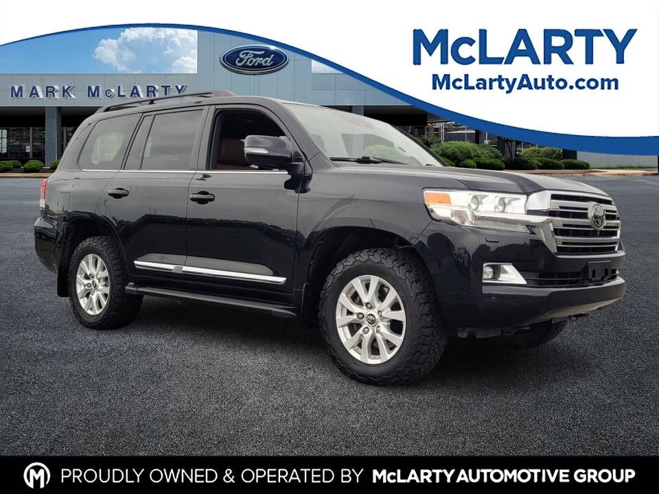 2017 TOYOTA Land Cruiser