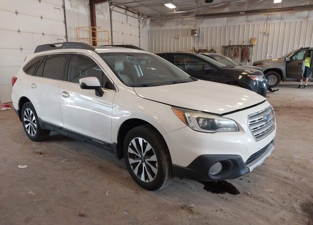 2016 SUBARU Outback