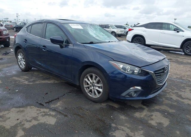 2016 MAZDA Mazda3