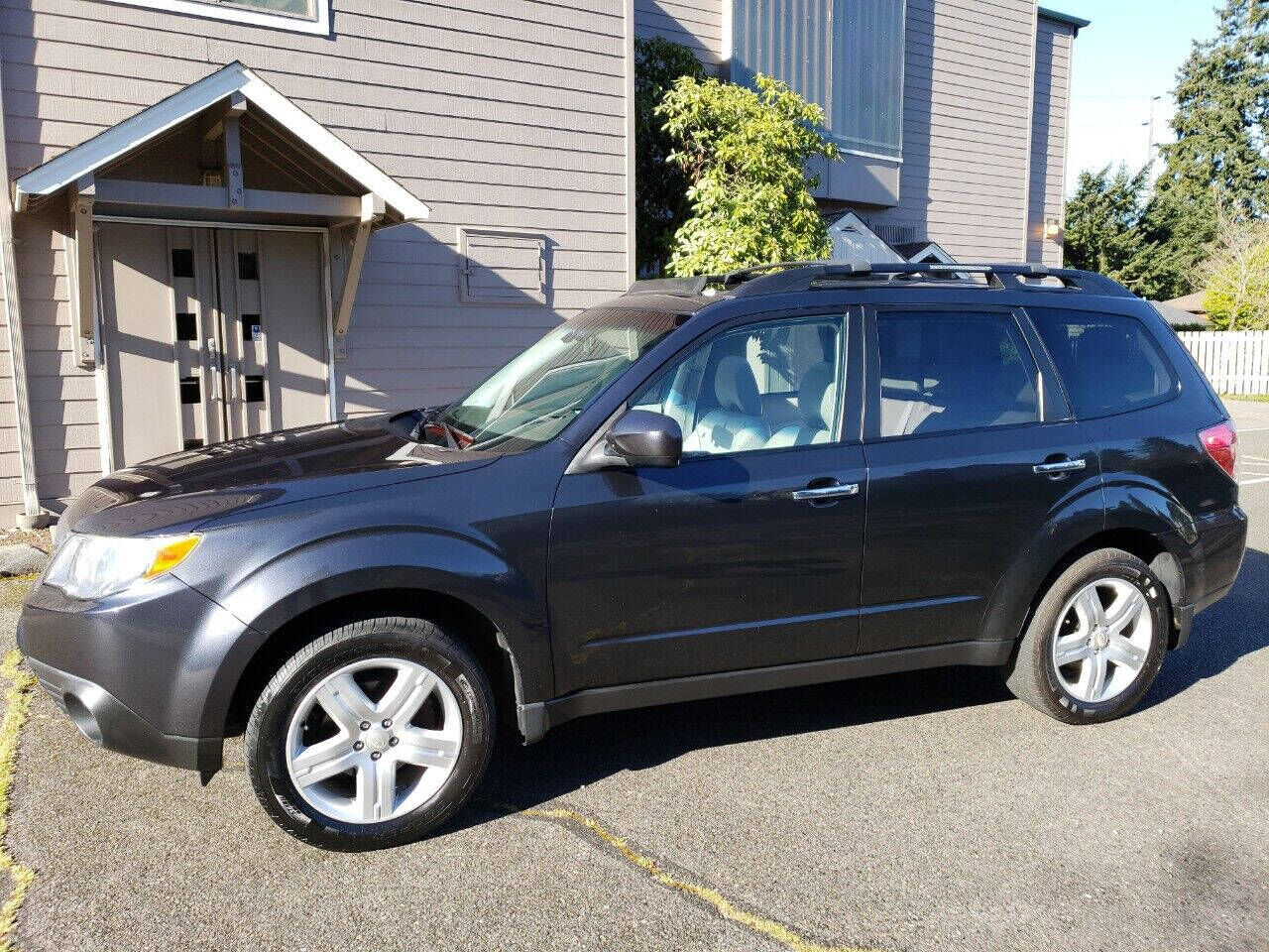 2010 SUBARU Forester