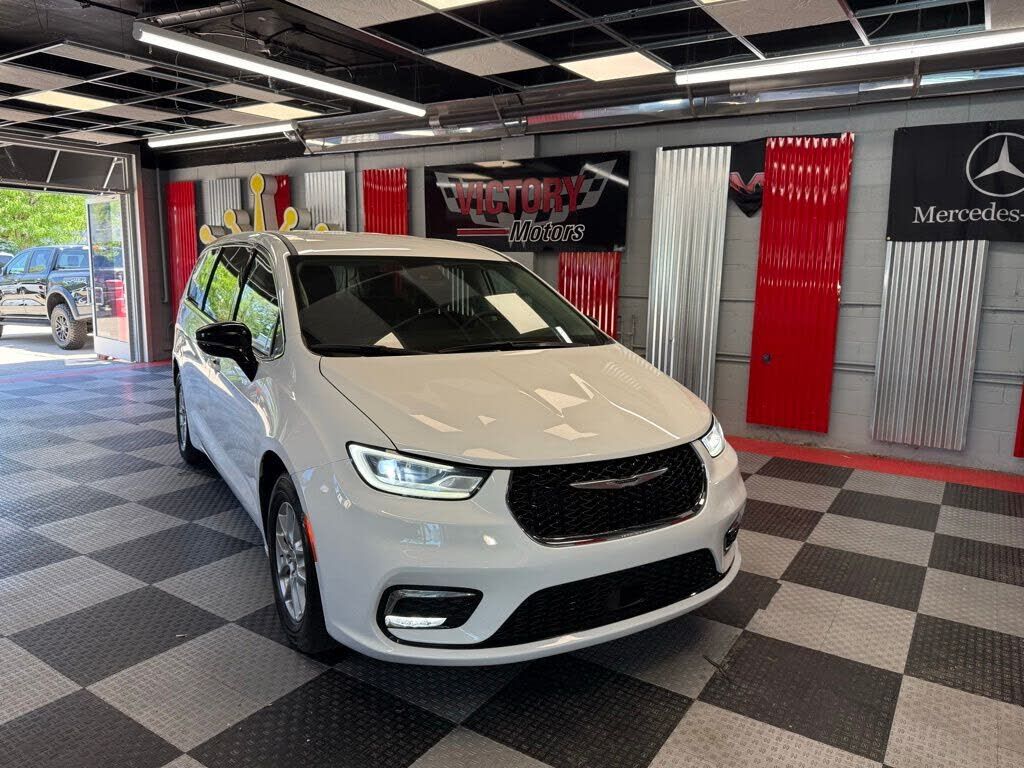 2024 CHRYSLER Pacifica
