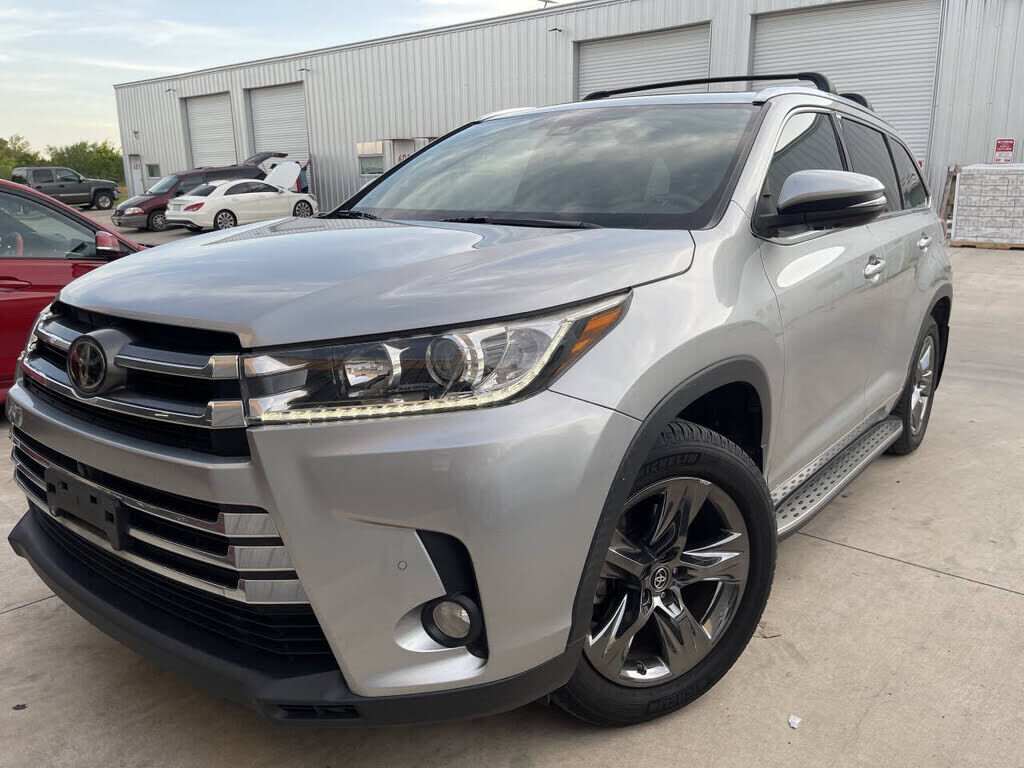 2017 TOYOTA Highlander