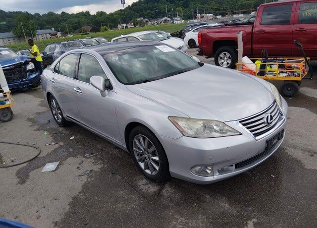 2011 LEXUS ES