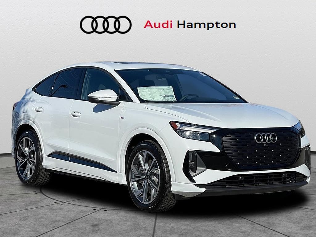 2025 AUDI Q4