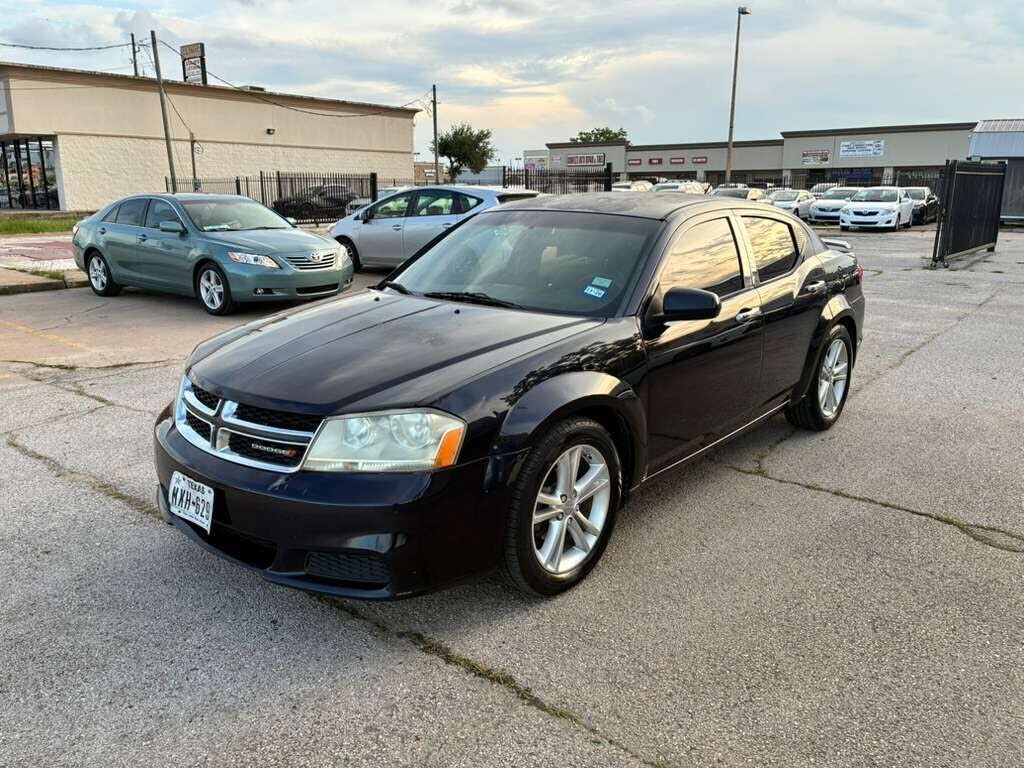 2012 DODGE Avenger