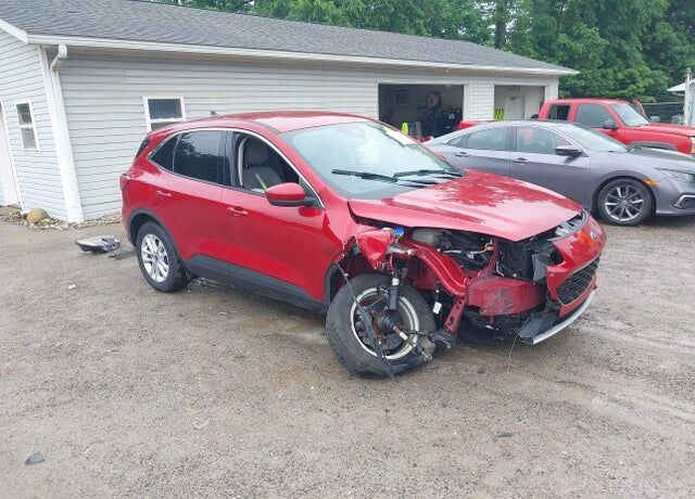 2020 FORD Escape