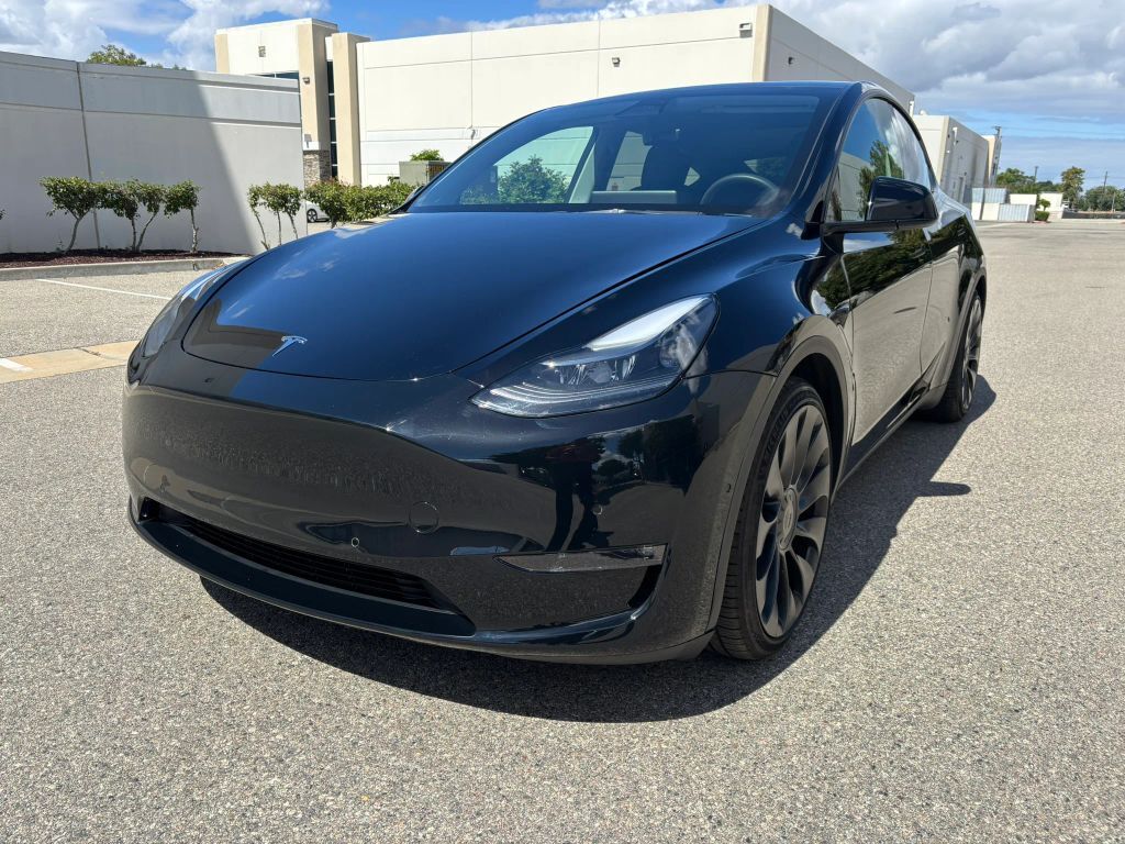 2022 TESLA Model Y