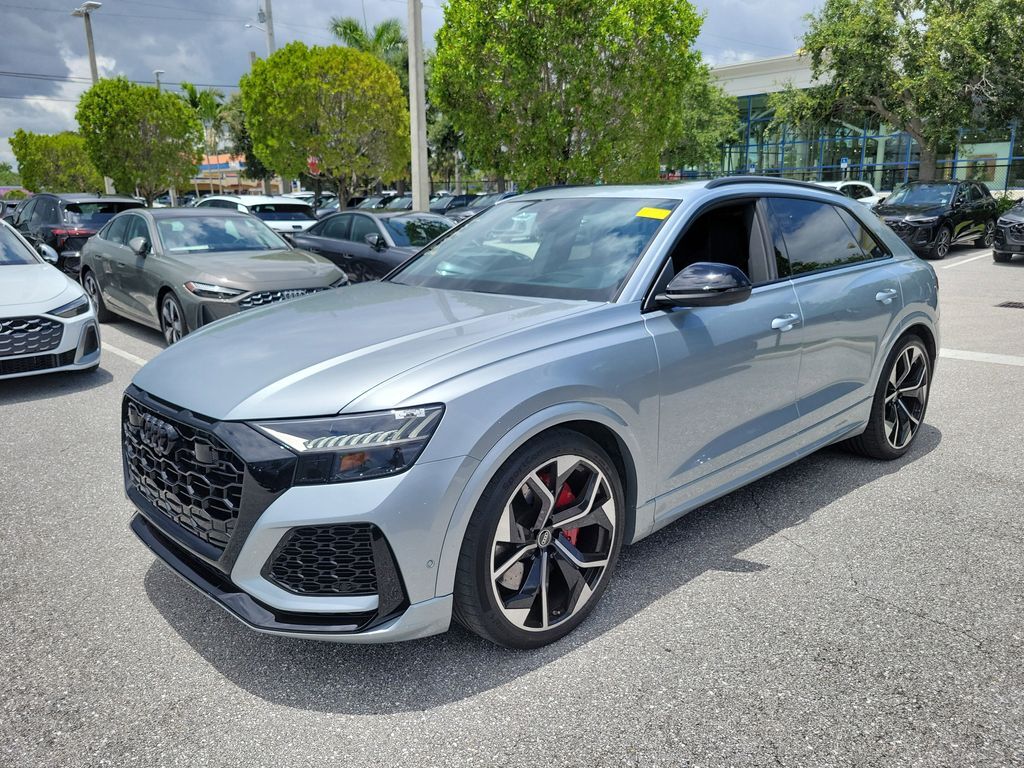 2024 Audi RS Q8