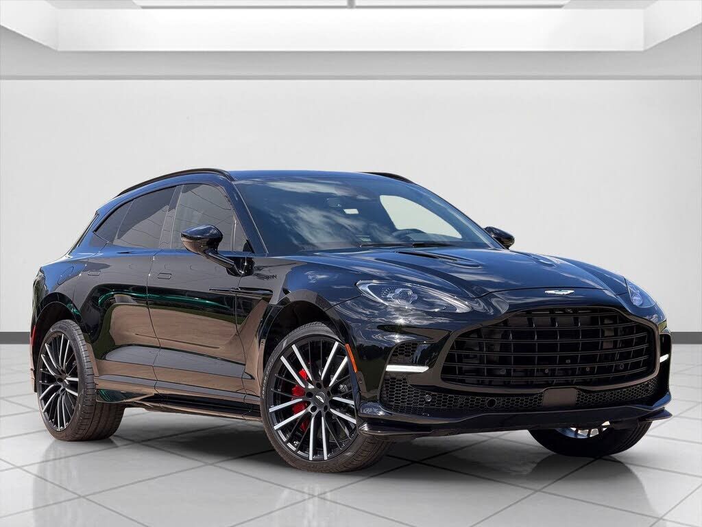 2025 ASTON MARTIN DBX