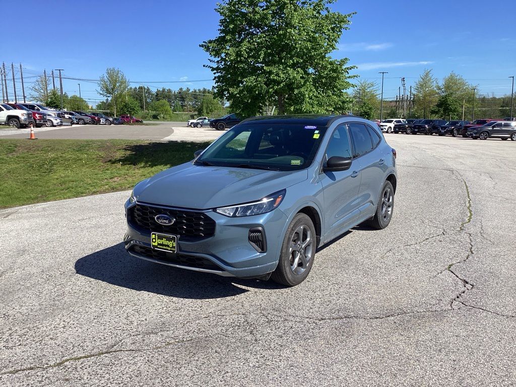 2023 FORD Escape