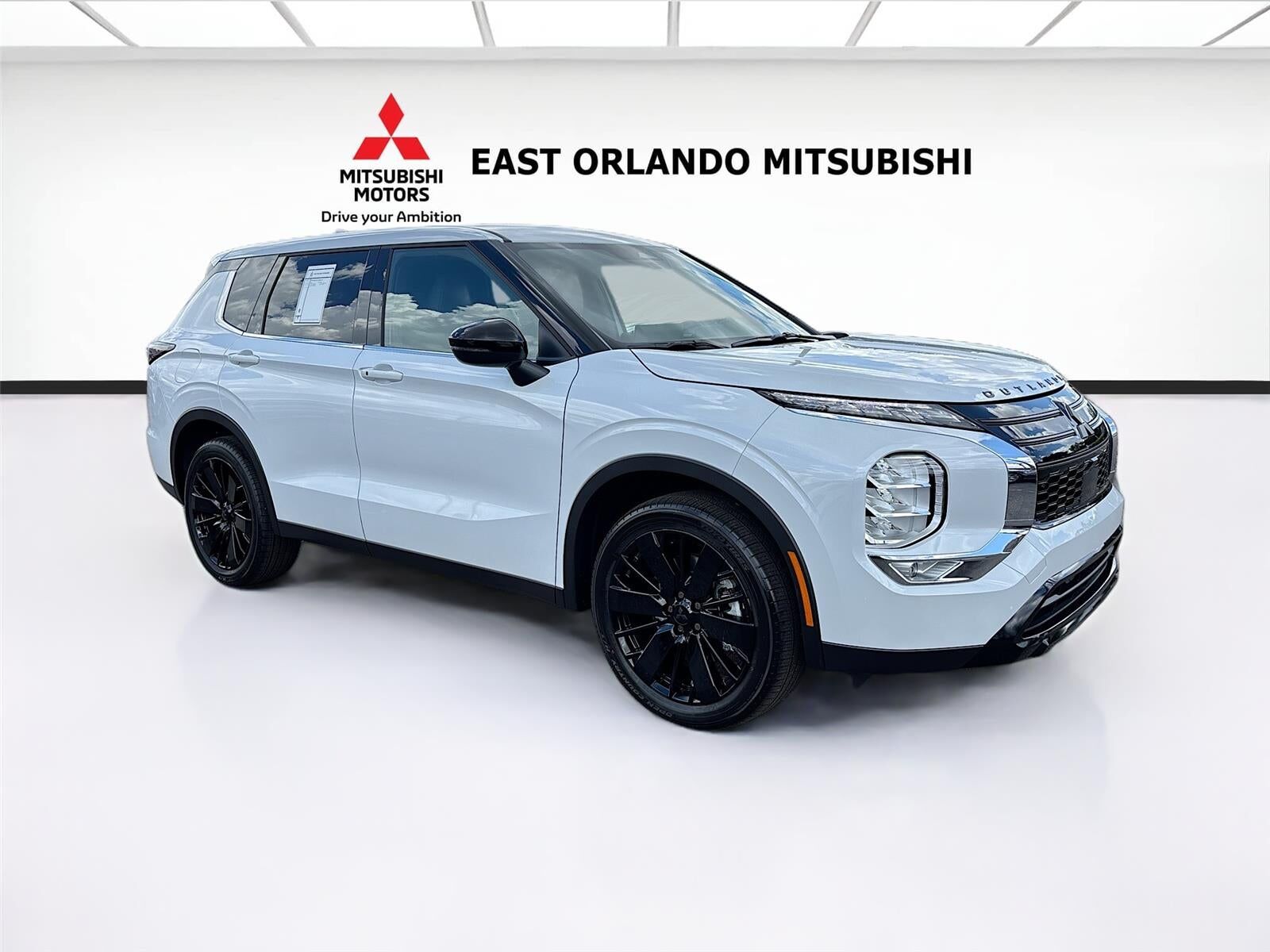 2026 MITSUBISHI Outlander