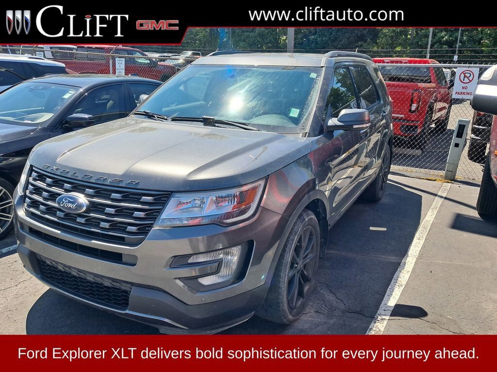 2017 FORD Explorer