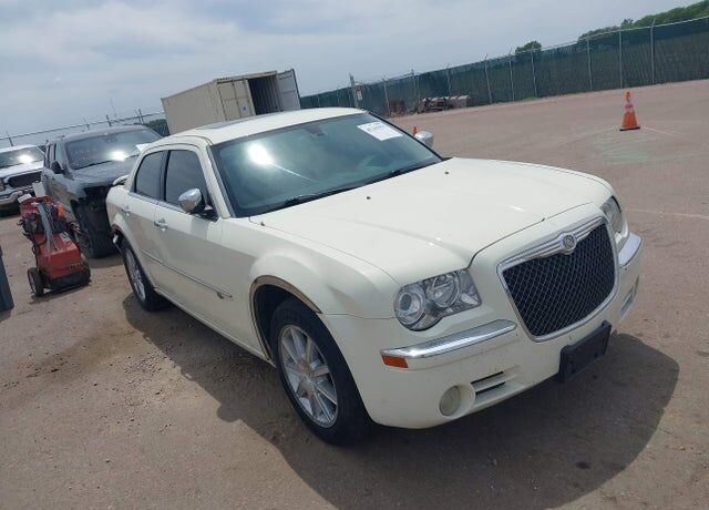 2010 CHRYSLER 300C