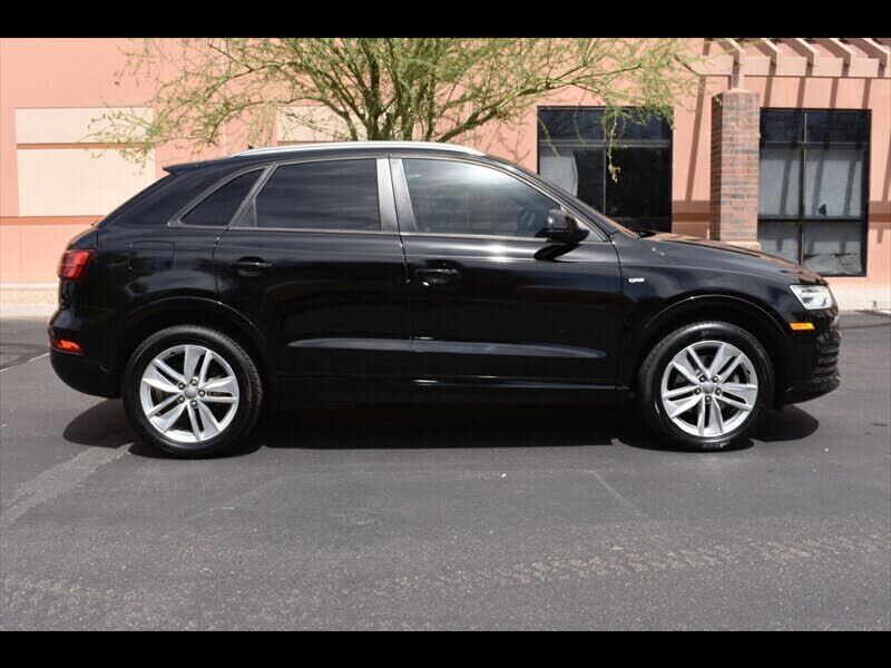 2018 AUDI Q3