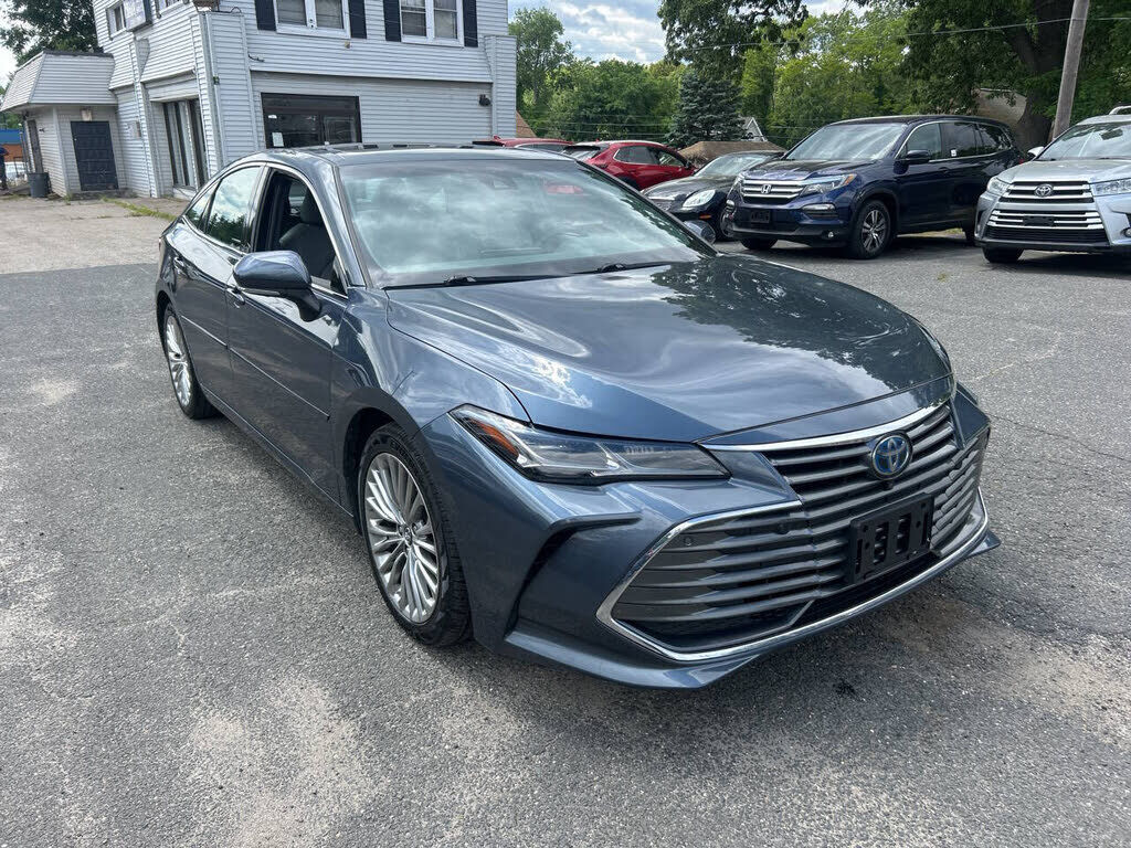 2019 TOYOTA Avalon