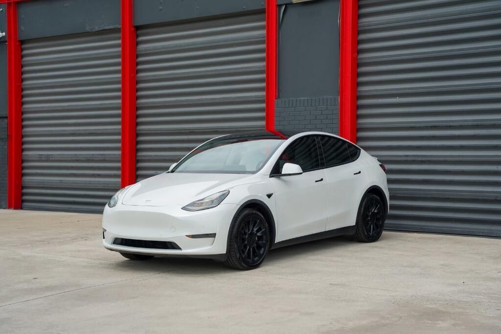 2020 TESLA Model Y