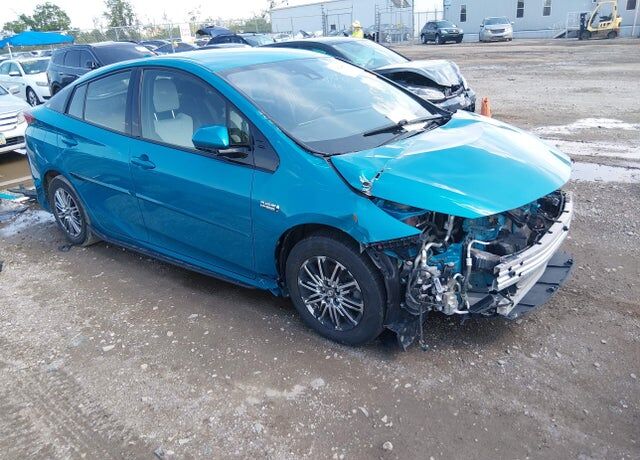 2018 TOYOTA Prius