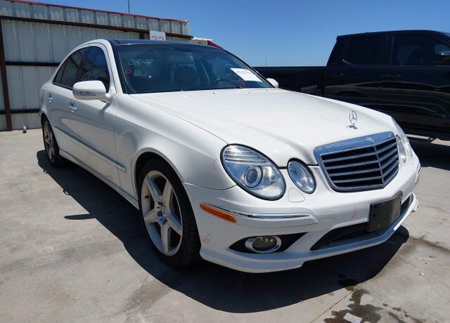 2009 MERCEDES-BENZ E-Class