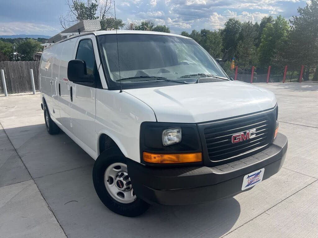 2016 GMC Savana