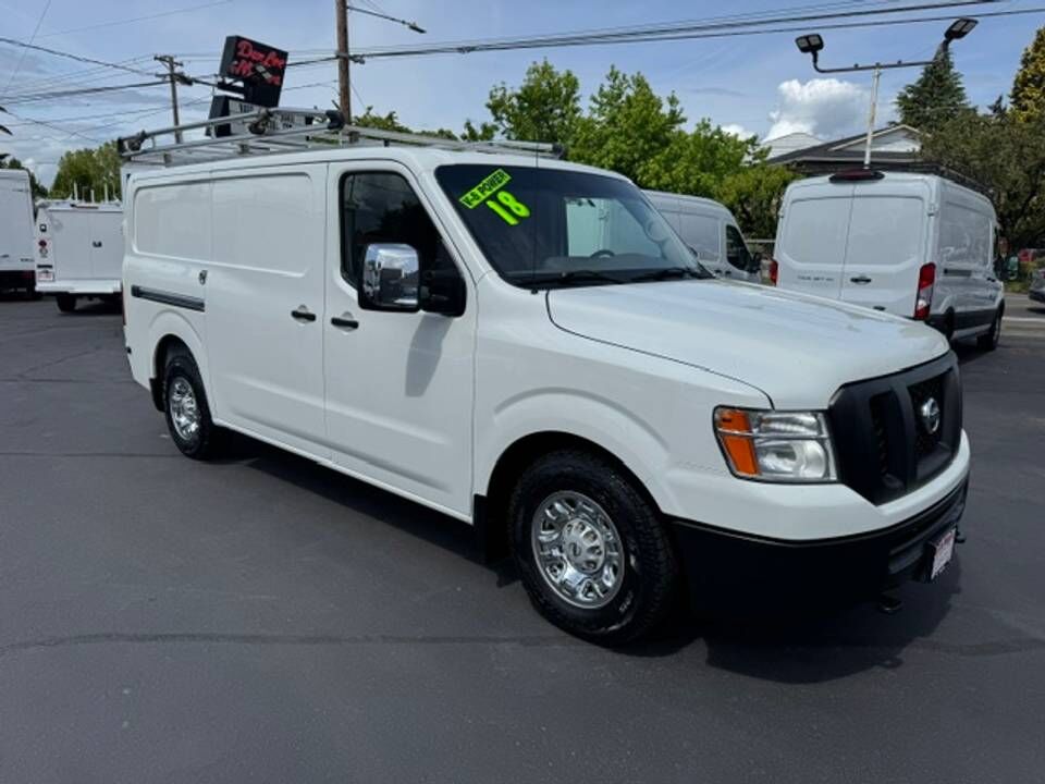2018 NISSAN NV