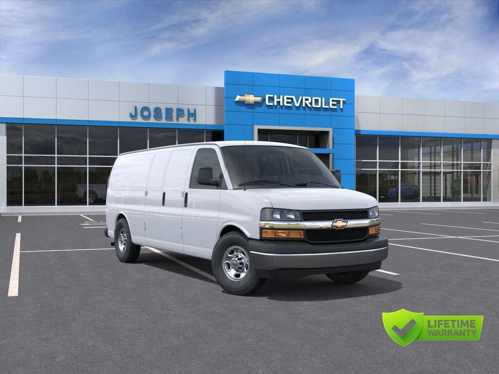 2026 CHEVROLET Express