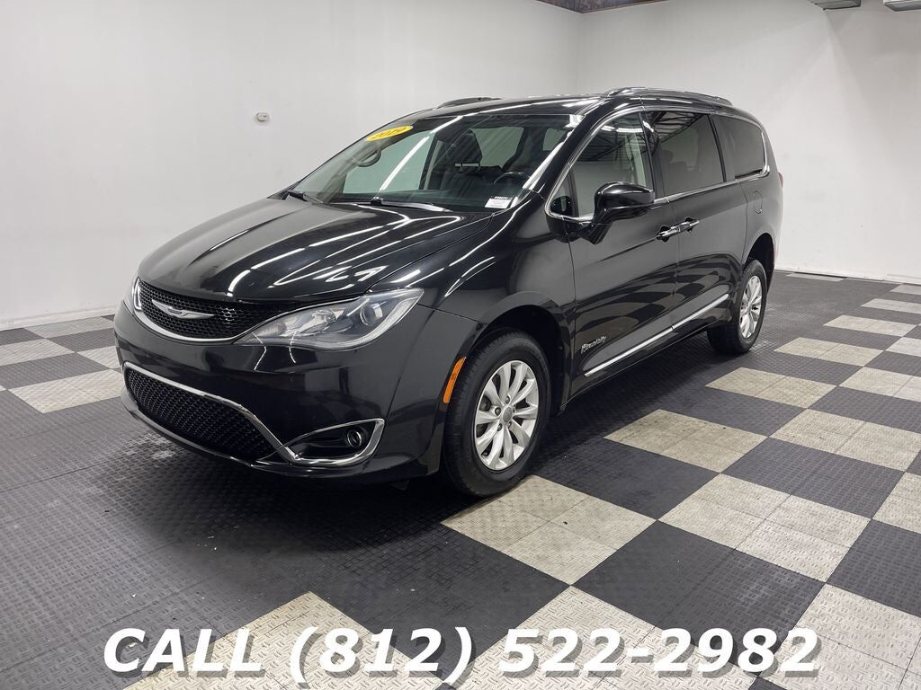 2019 CHRYSLER Pacifica