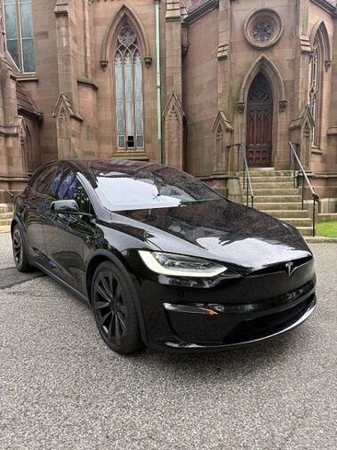 2022 TESLA Model X