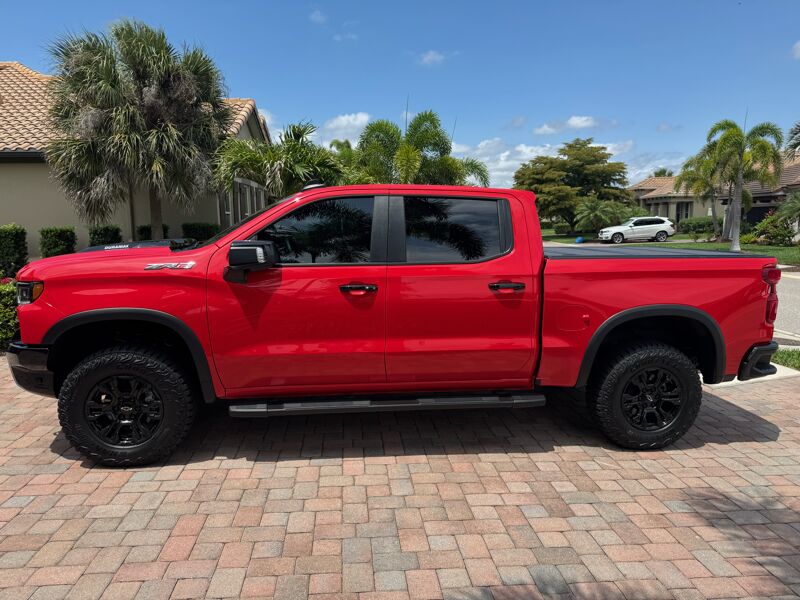 2025 CHEVROLET Silverado