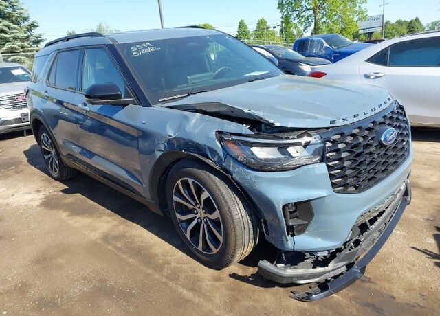 2025 FORD Explorer