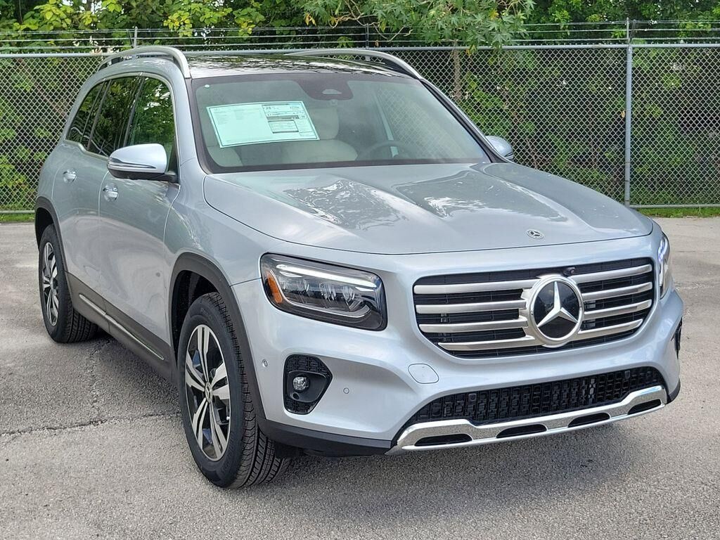 2026 MERCEDES-BENZ GLB-Class