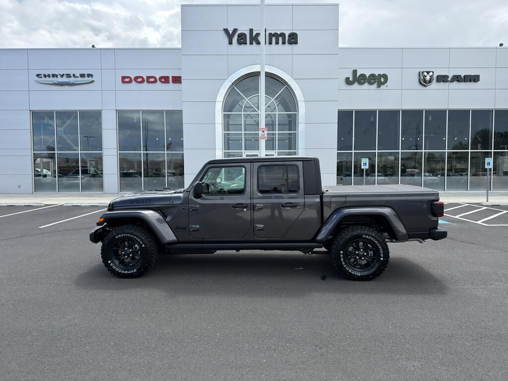 2026 JEEP Gladiator