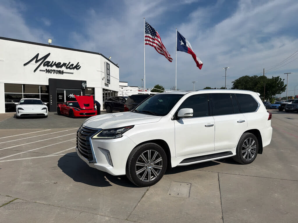 2017 LEXUS LX