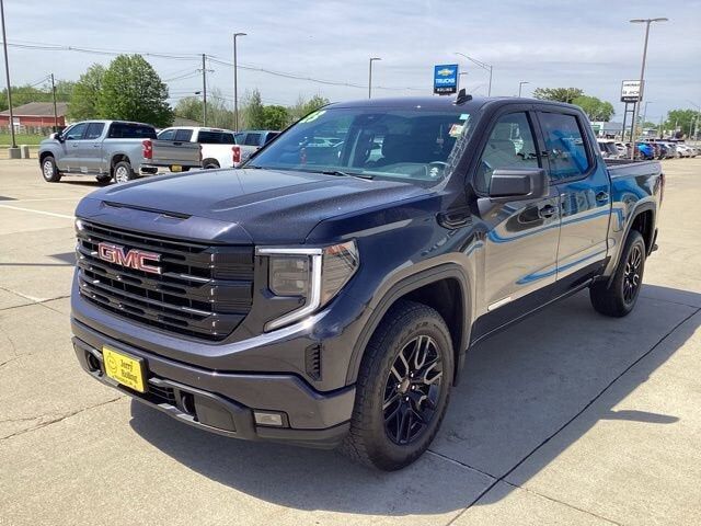2023 GMC Sierra