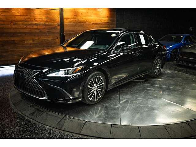 2023 LEXUS ES
