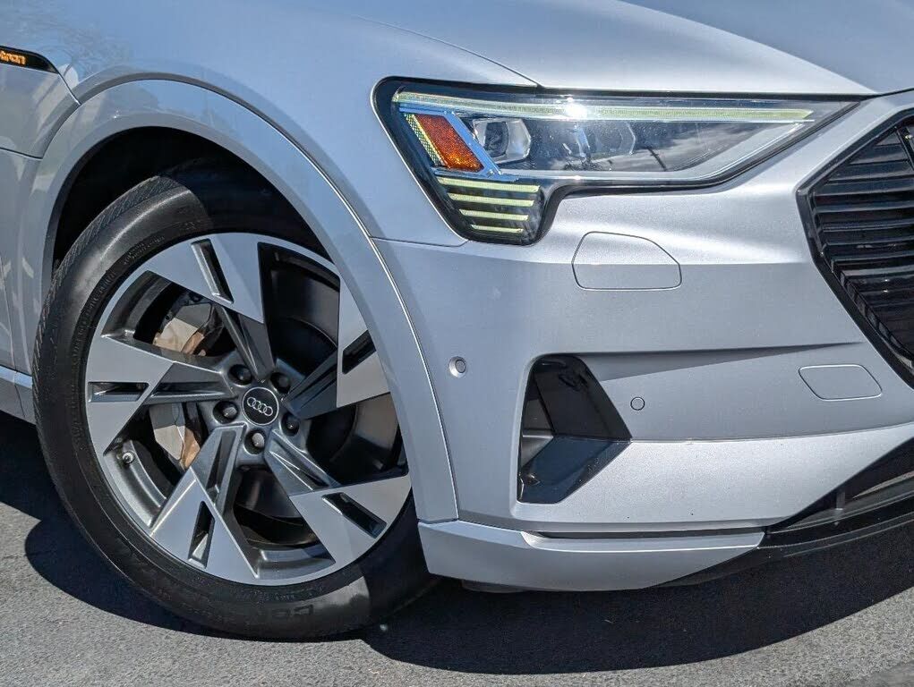 2022 Audi e-tron