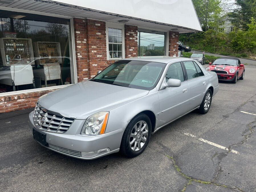 2009 CADILLAC DTS