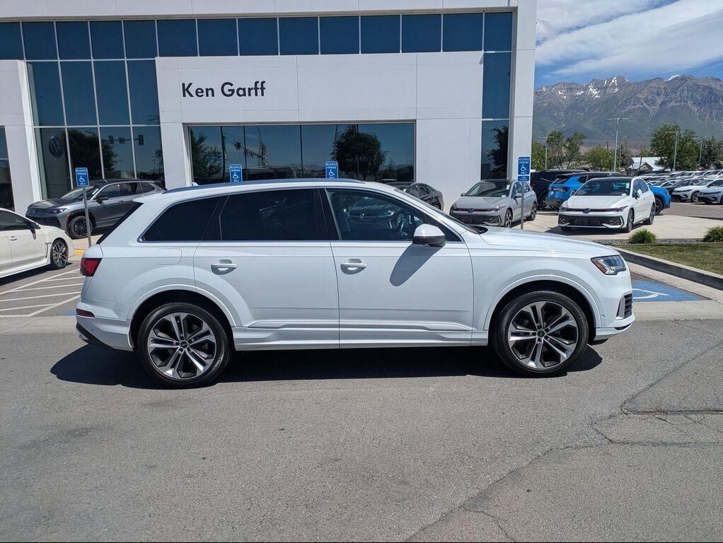 2023 Audi Q7