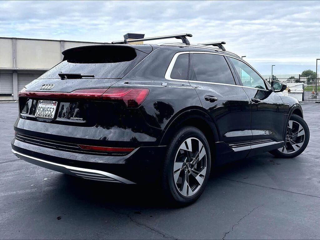 2023 Audi e-tron