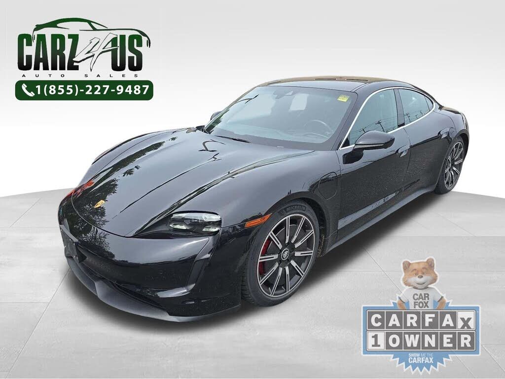 2020 PORSCHE Taycan