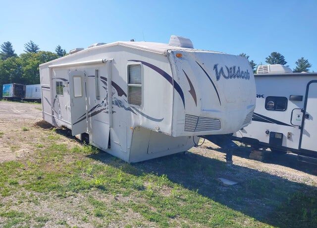 2009 FOREST RIVER Wildcat