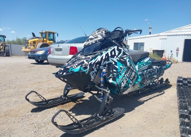 2023 POLARIS Matryx