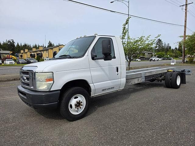 2011 FORD E-450