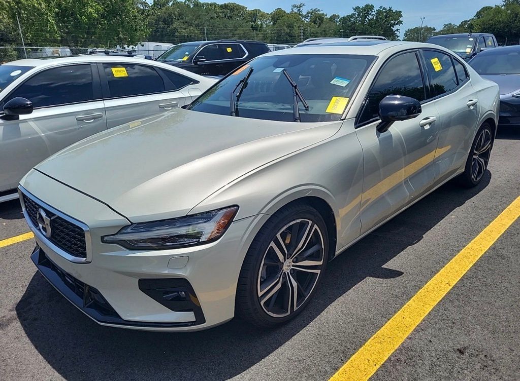2020 VOLVO S60