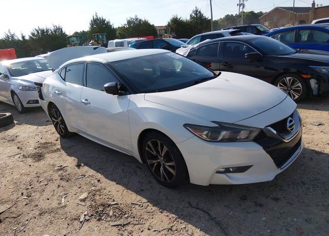 2017 NISSAN Maxima