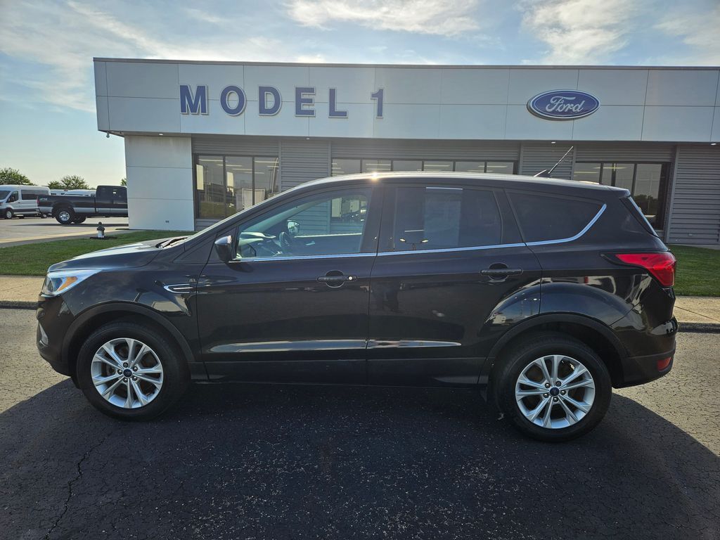 2019 FORD Escape