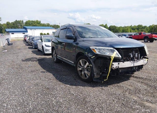 2016 NISSAN Pathfinder