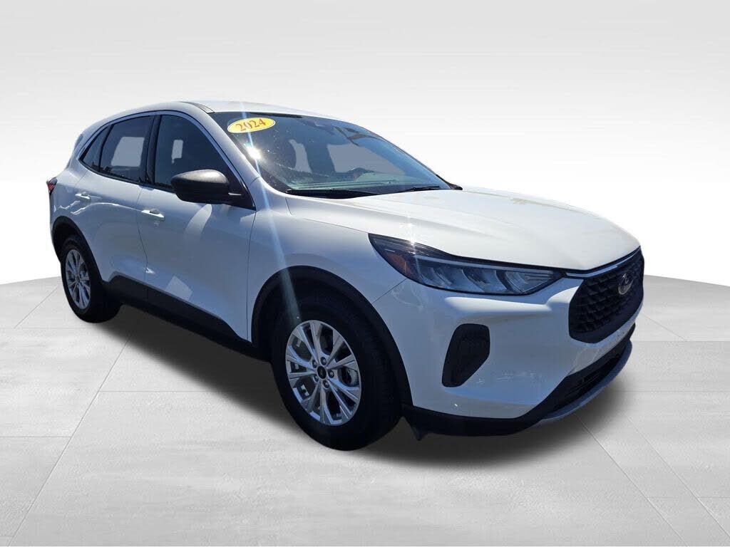 2024 FORD Escape