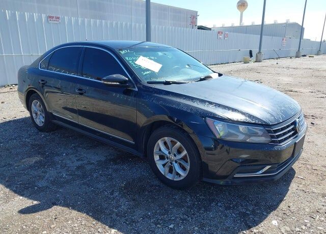2016 VOLKSWAGEN Passat
