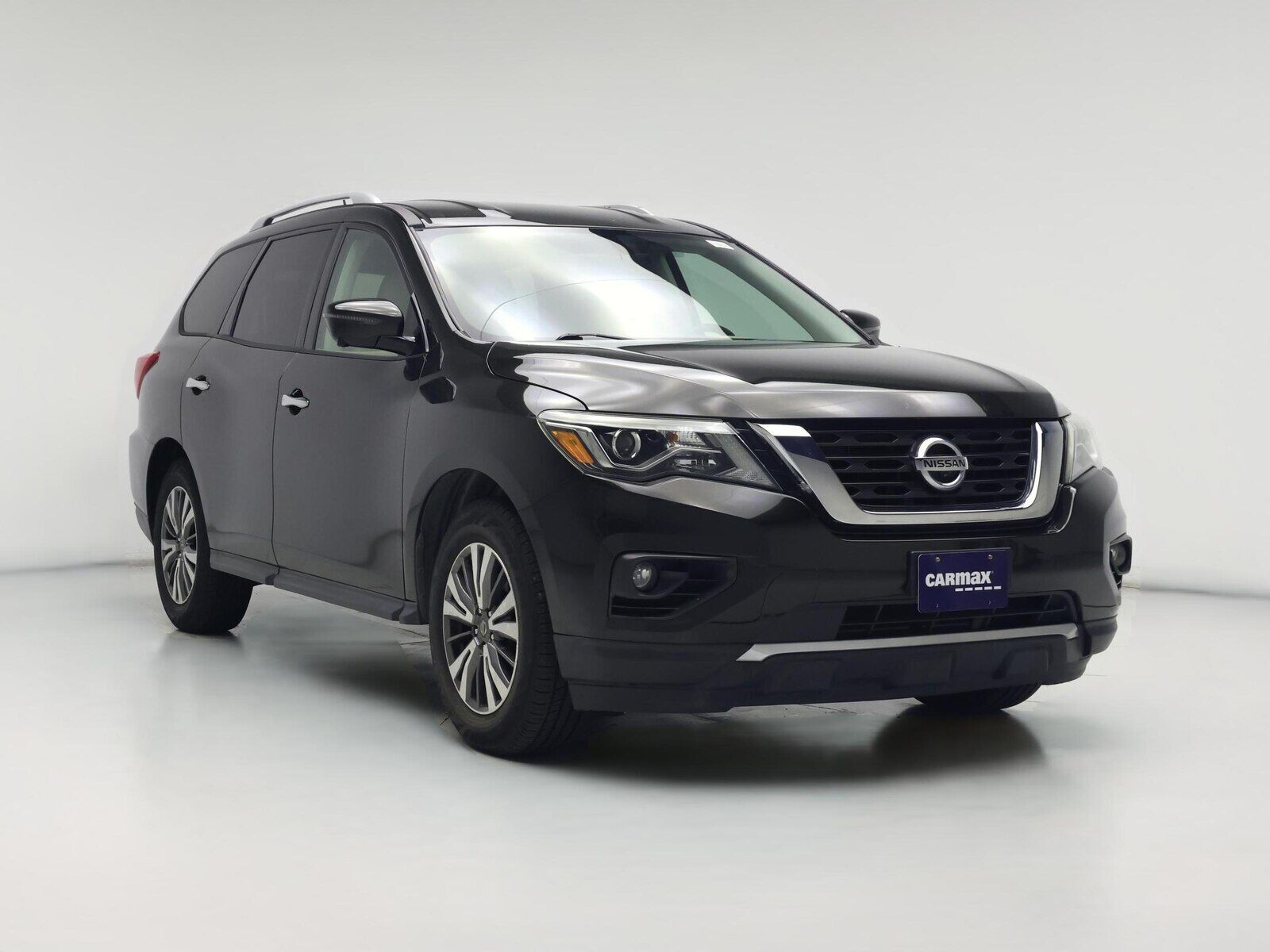 2017 NISSAN Pathfinder