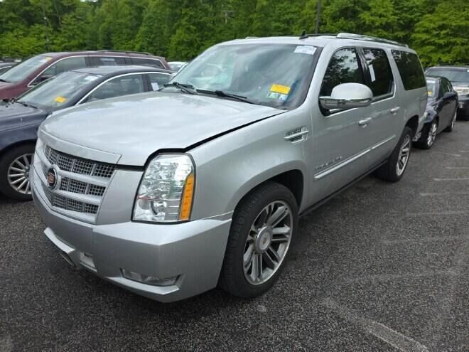 2014 CADILLAC Escalade